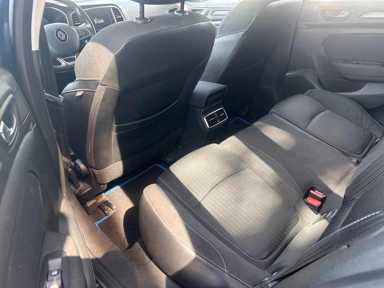 Renault Megane фото 10