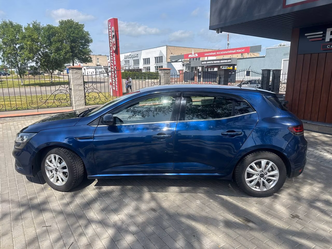 Renault Megane фото 8