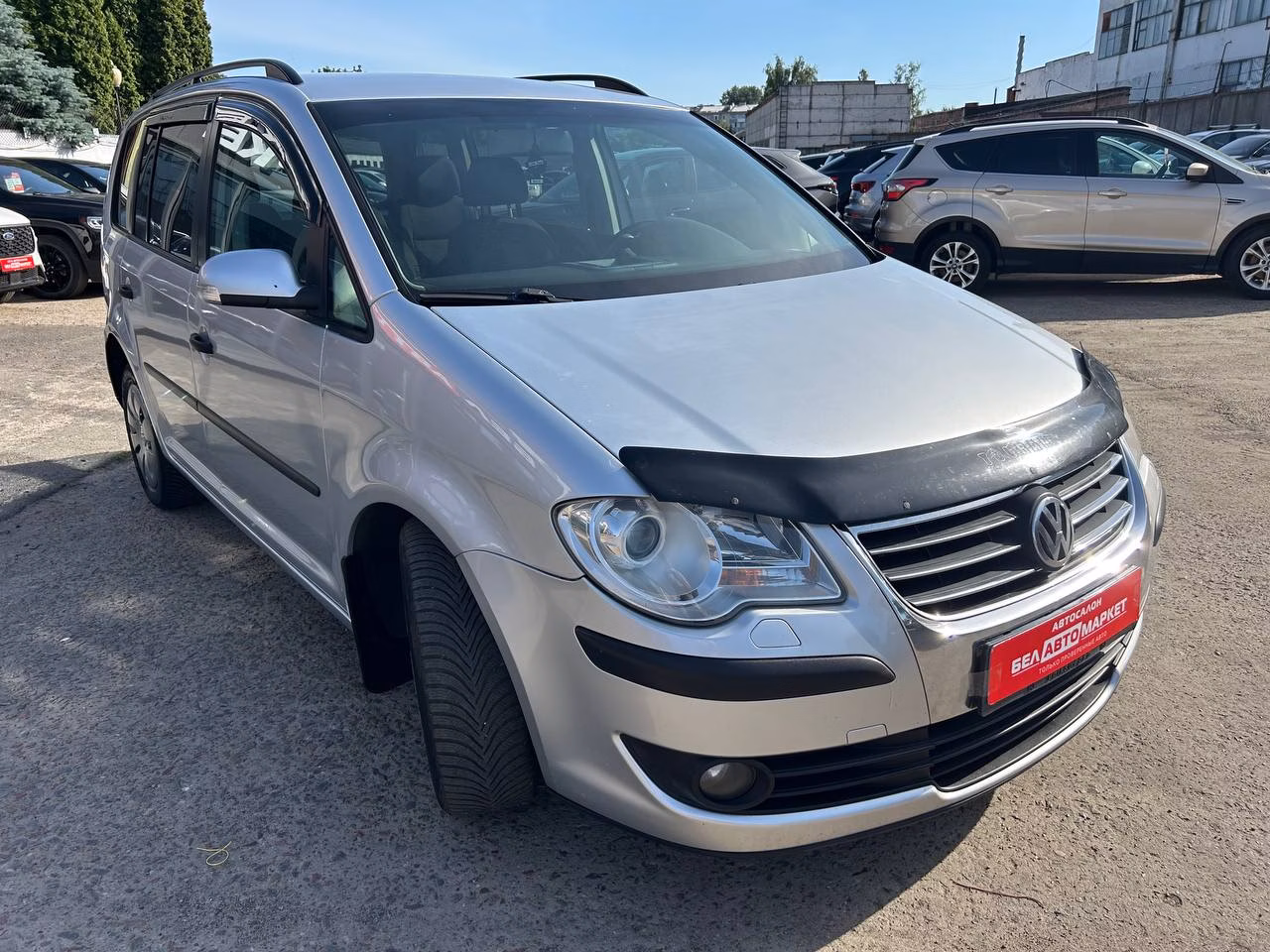 Volkswagen Touran фото 3