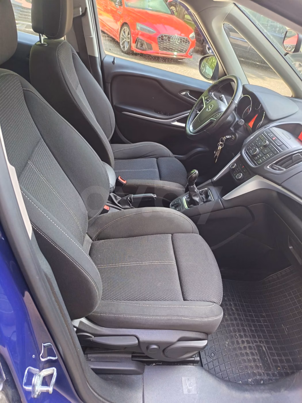 Opel Zafira фото 20