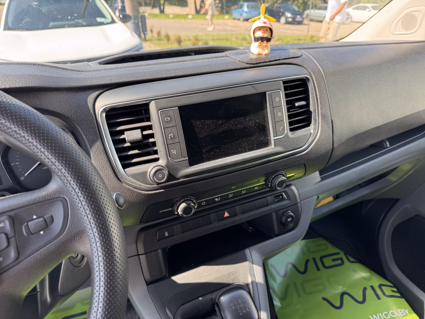 Opel Vivaro фото 11