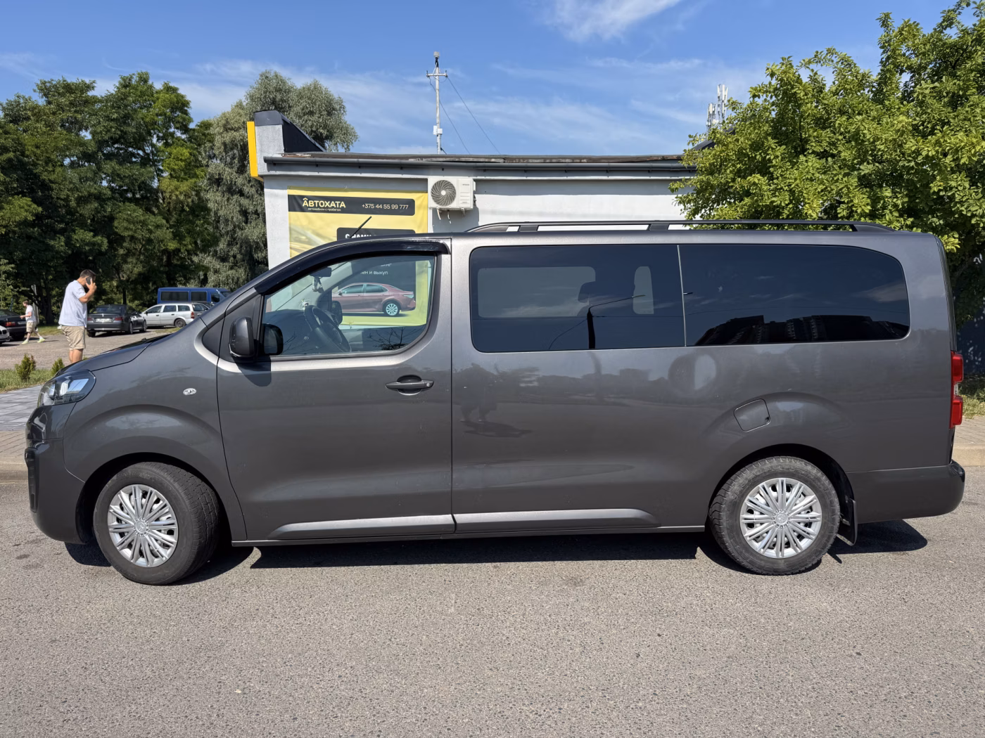 Opel Vivaro фото 6
