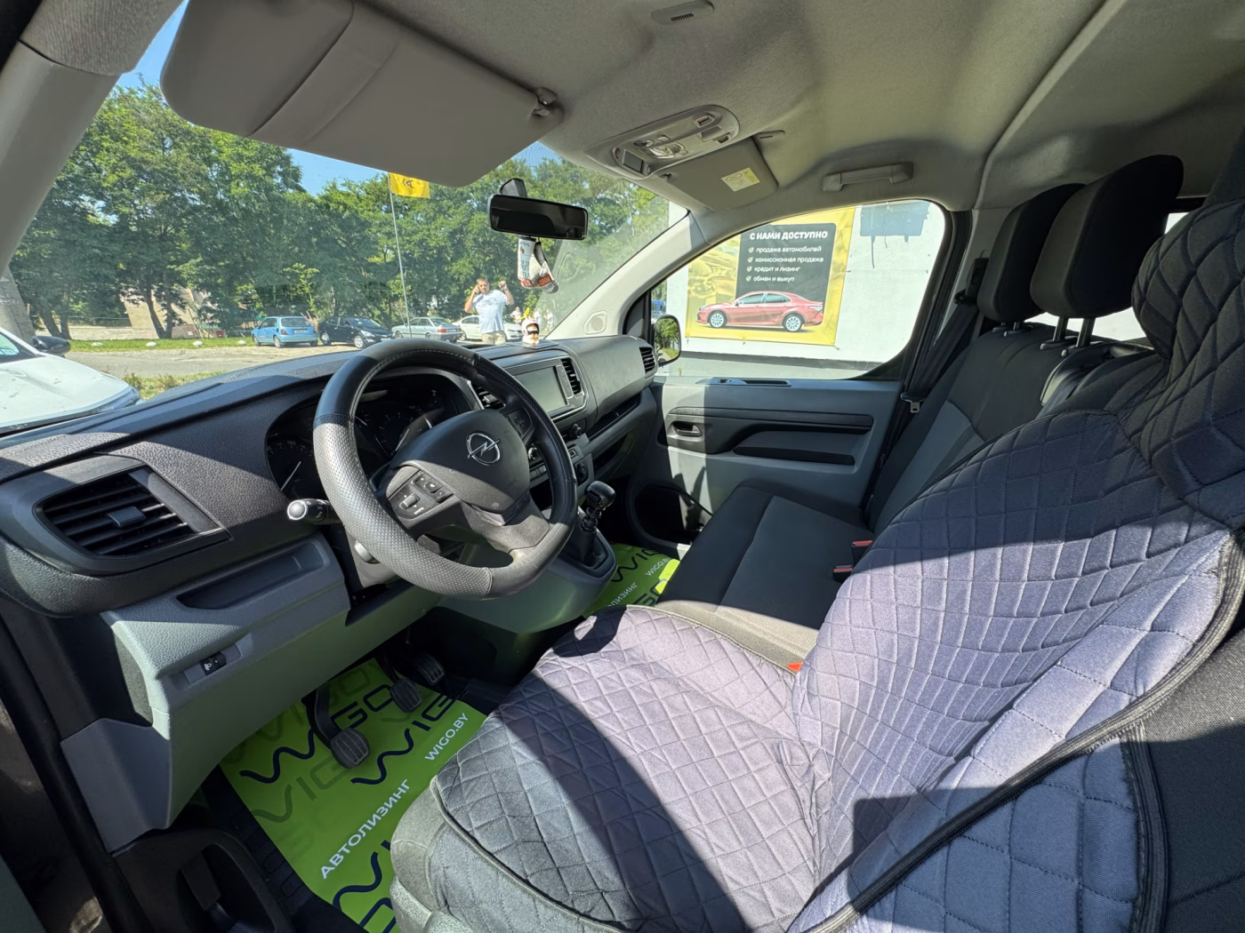 Opel Vivaro фото 7