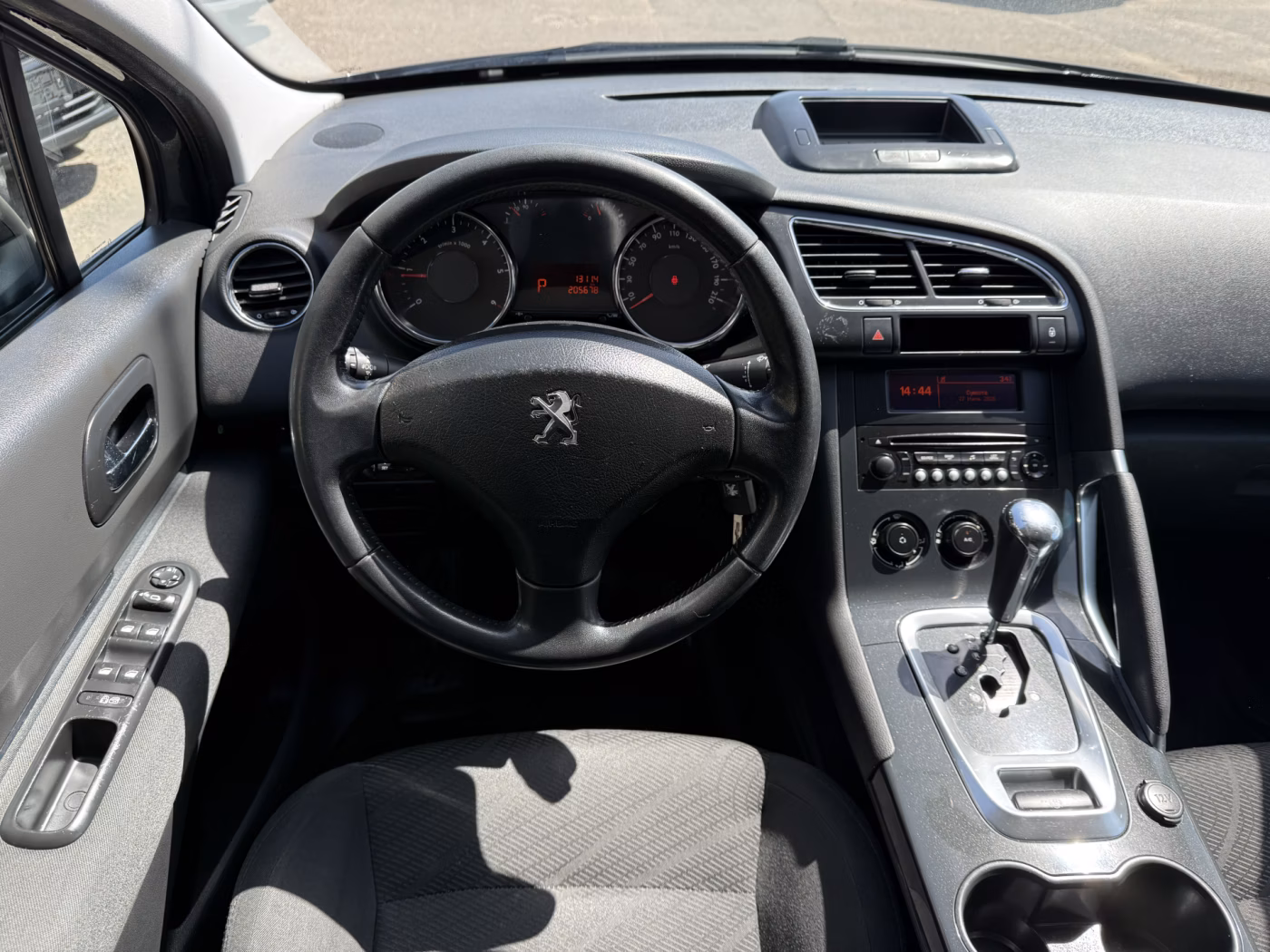 Peugeot 3008 фото 11