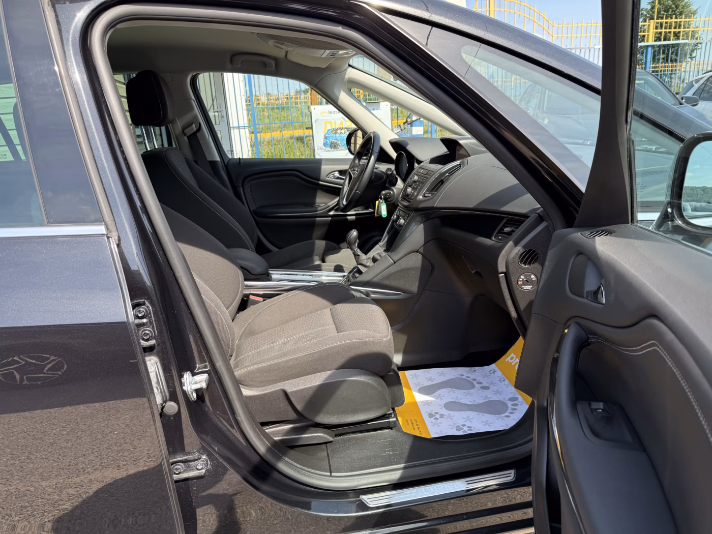 Opel Zafira фото 12