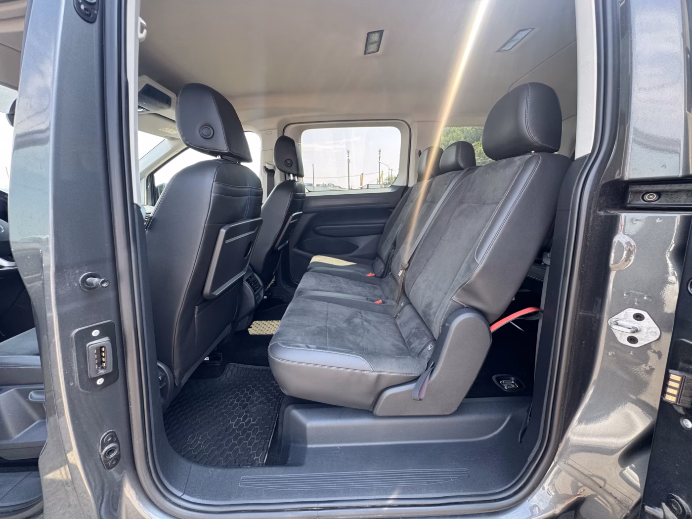 Volkswagen Caddy MAXI фото 12