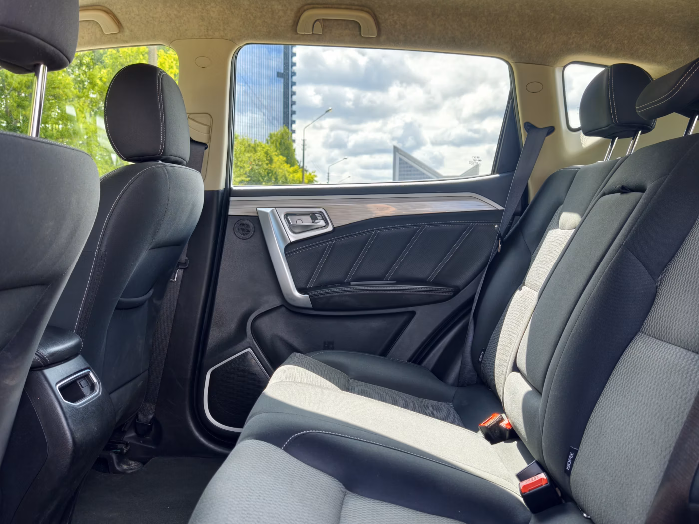 Geely Emgrand X7 фото 11