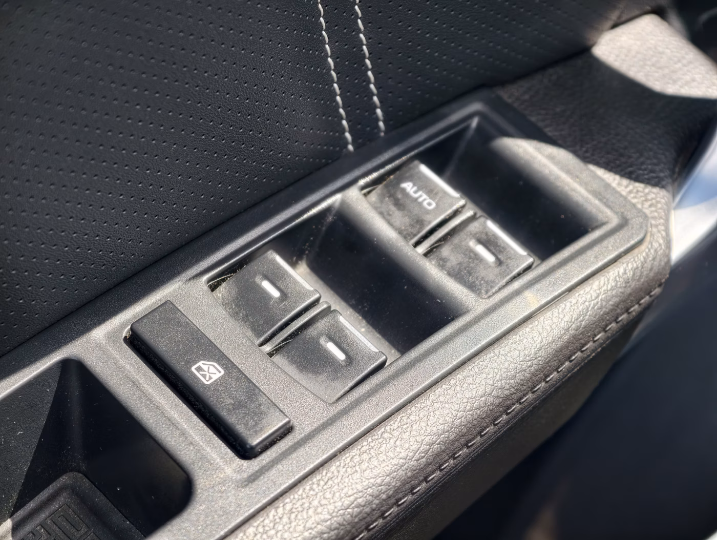 Geely Emgrand X7 фото 25
