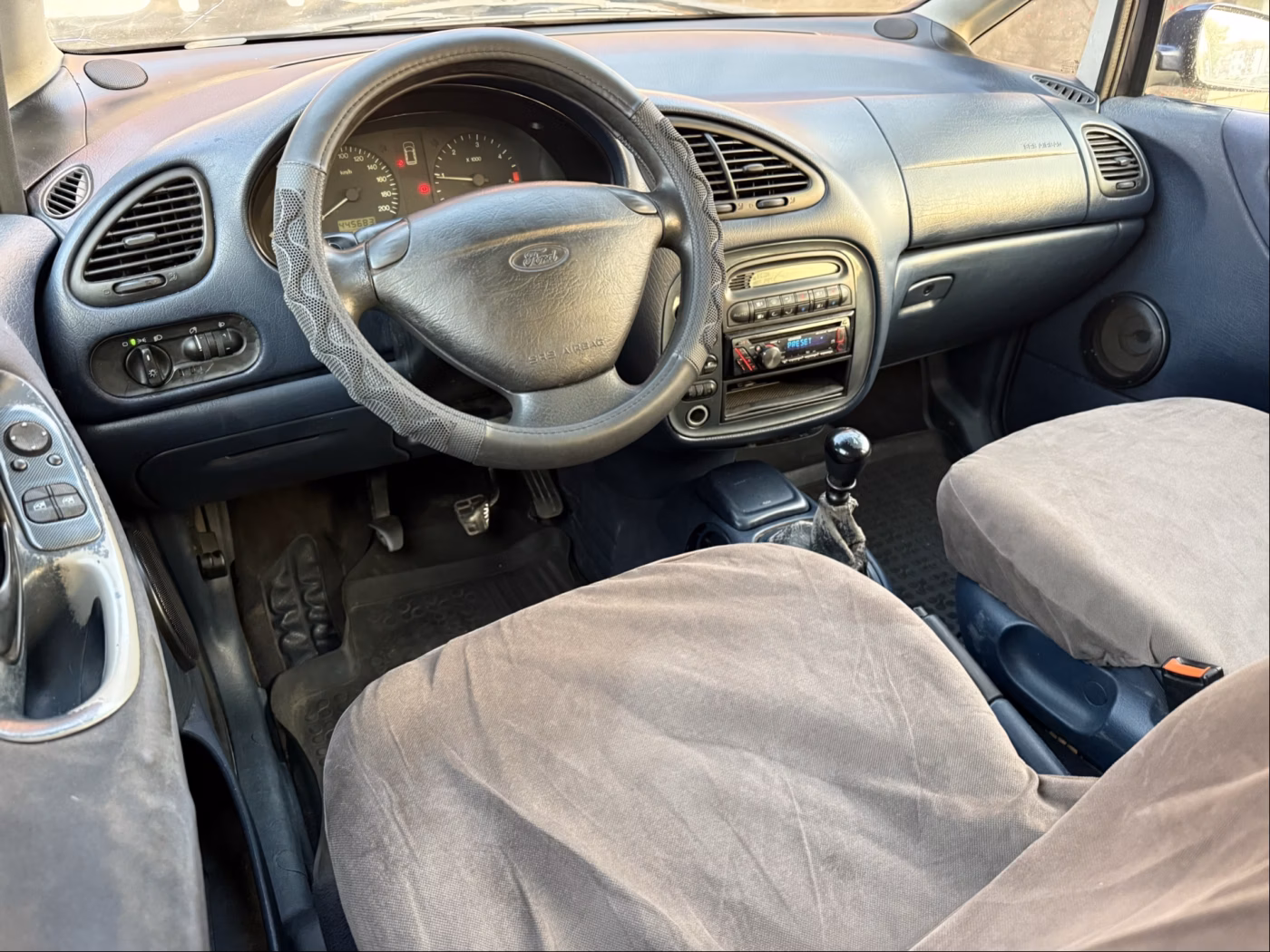 Ford Galaxy фото 7