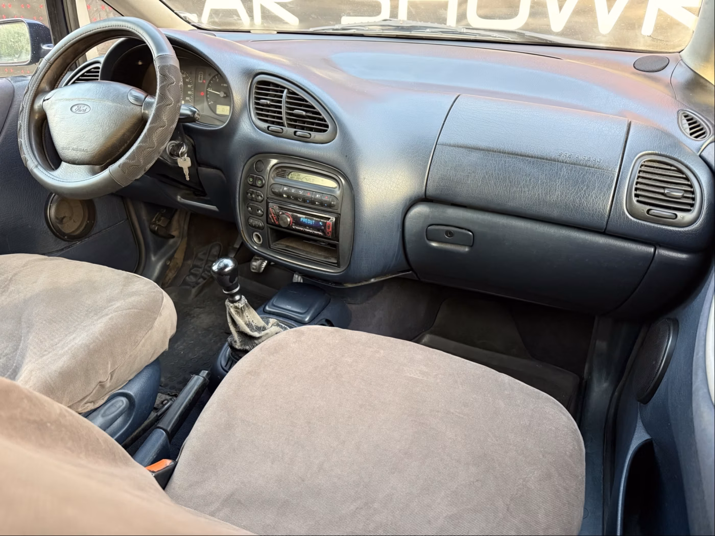 Ford Galaxy фото 9