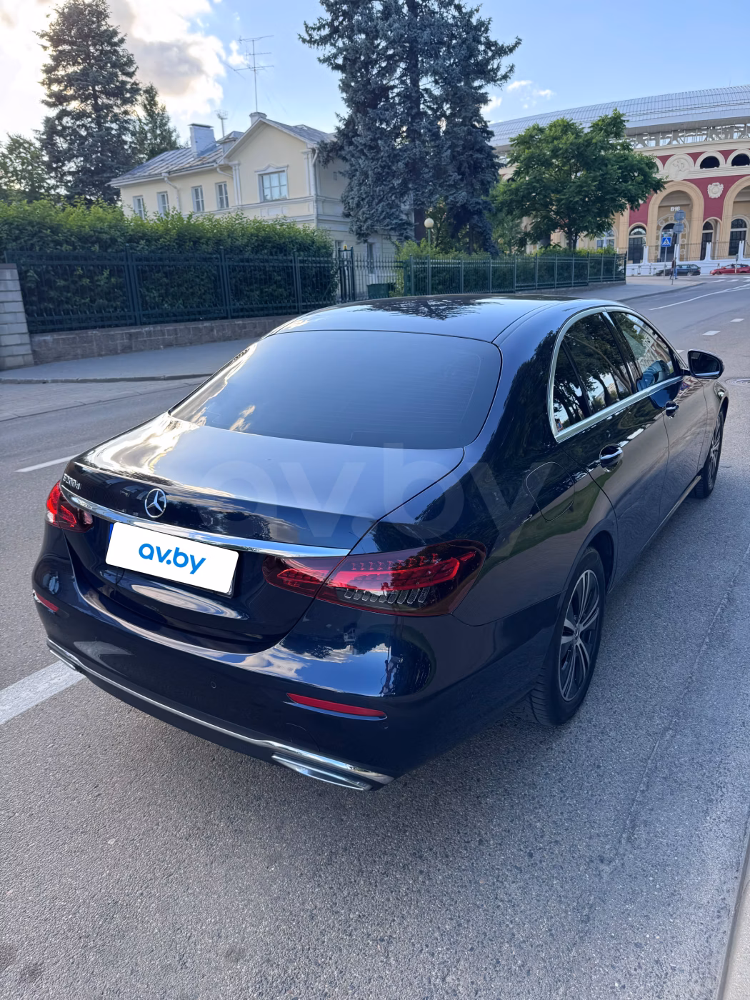 Mercedes-Benz E-Класс фото 6