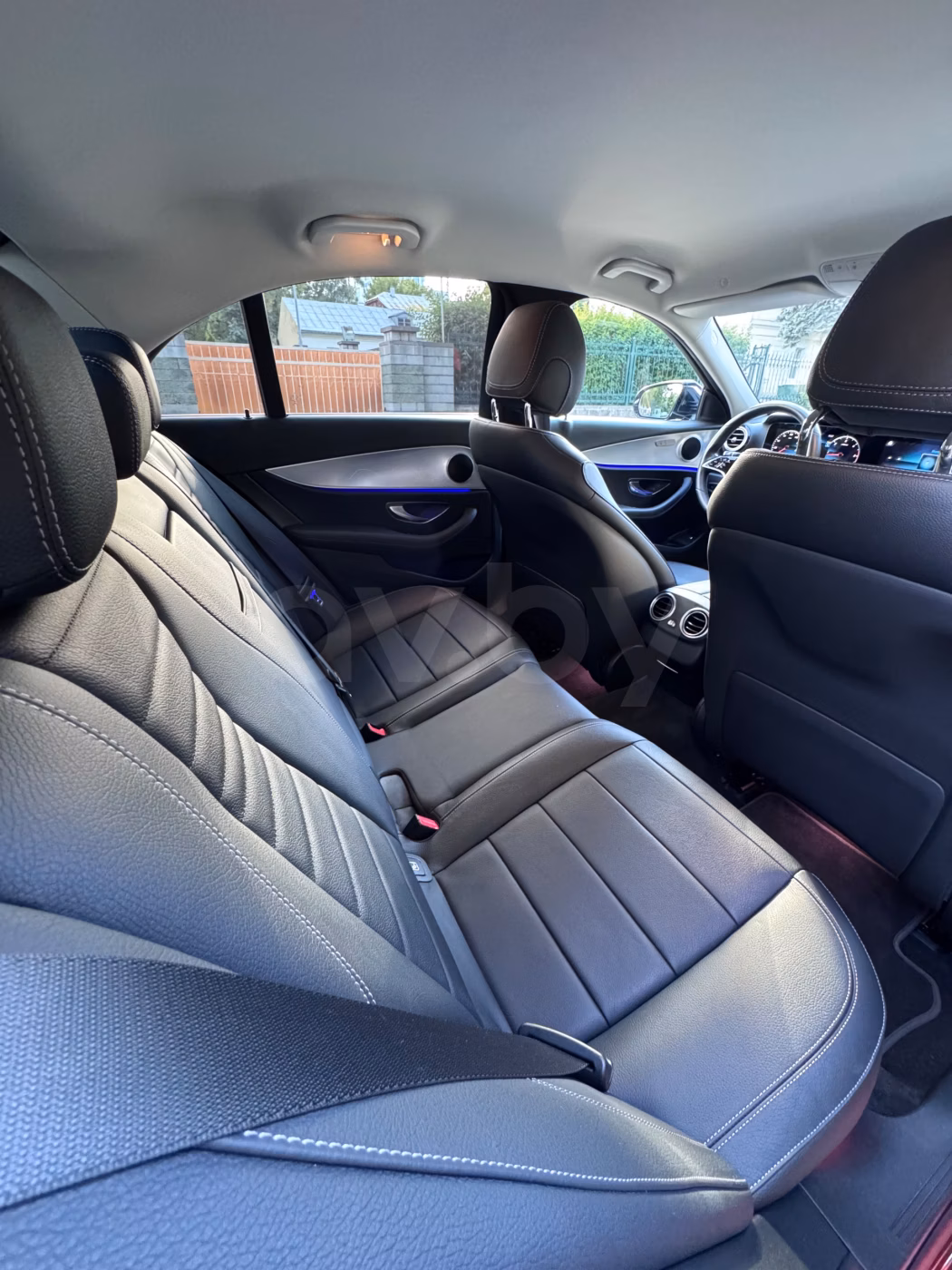 Mercedes-Benz E-Класс фото 14