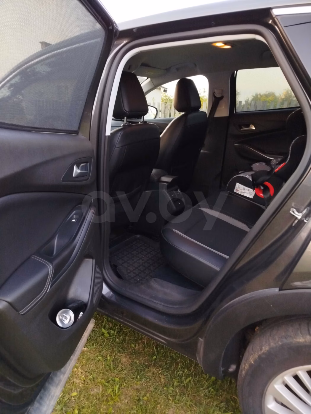 Opel Grandland X фото 12