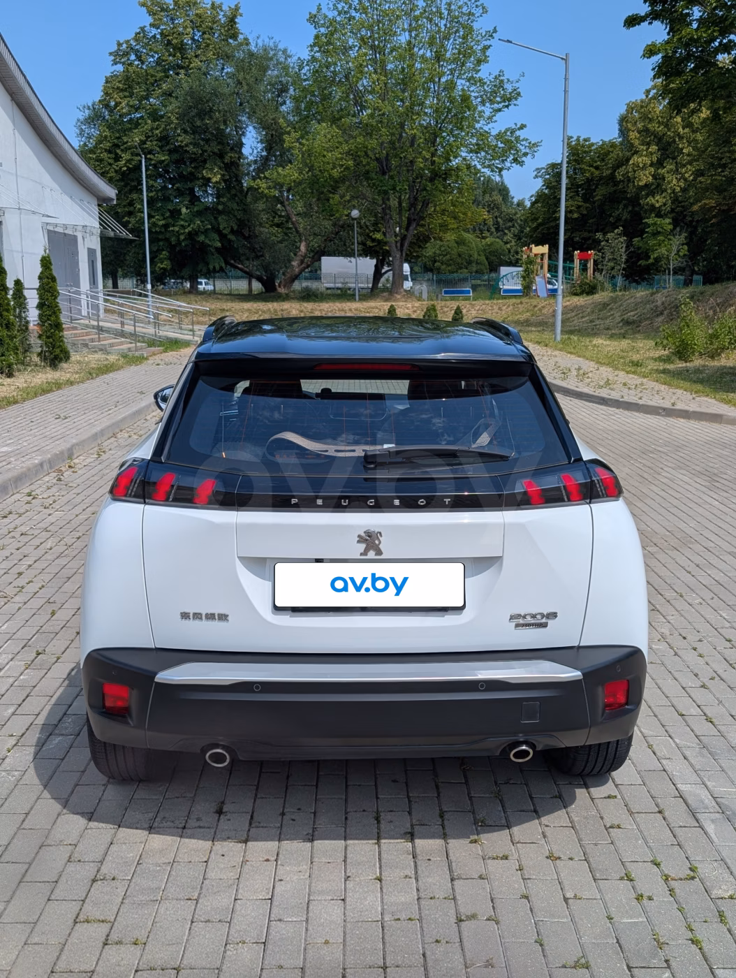 Peugeot 2008 фото 7