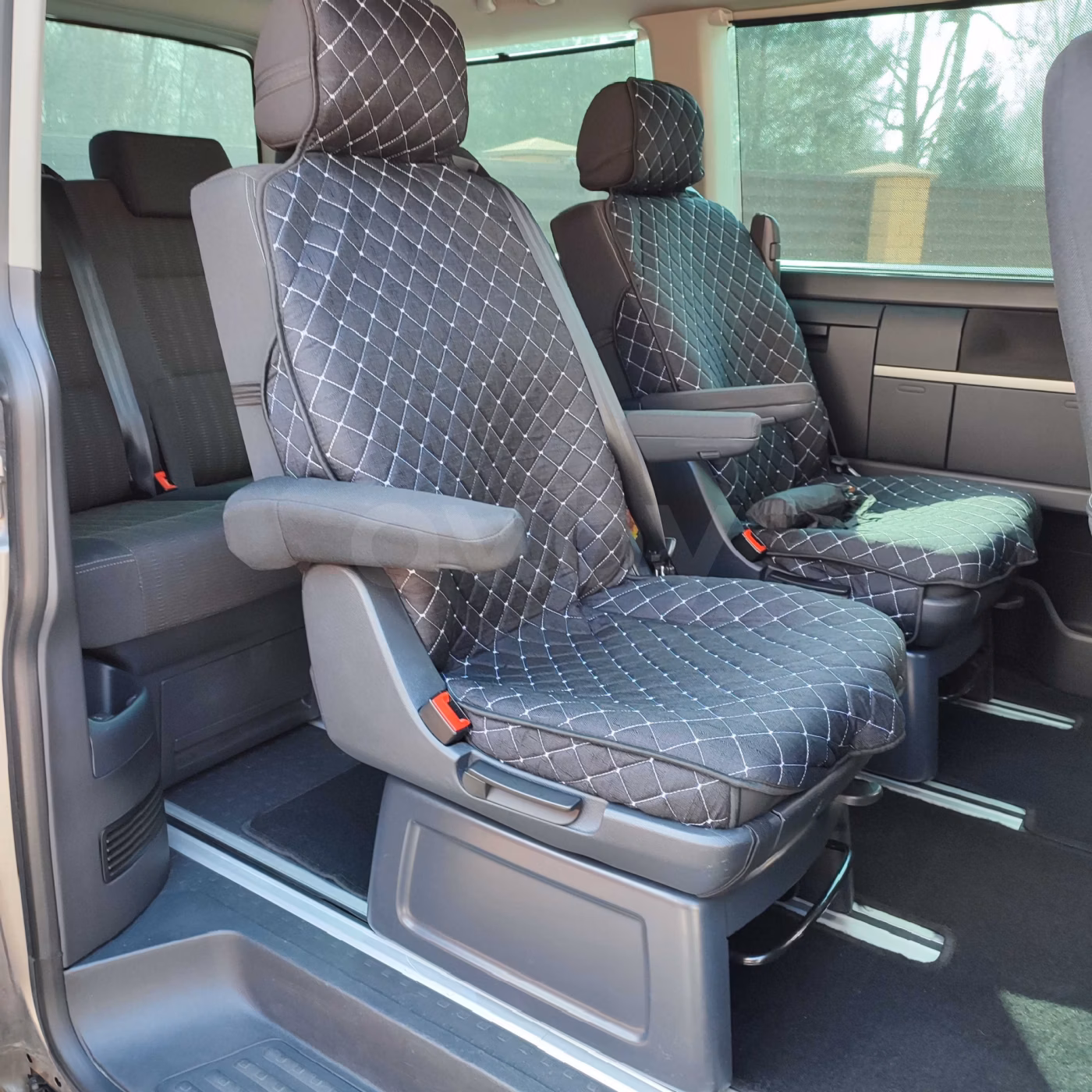 Volkswagen Multivan фото 5