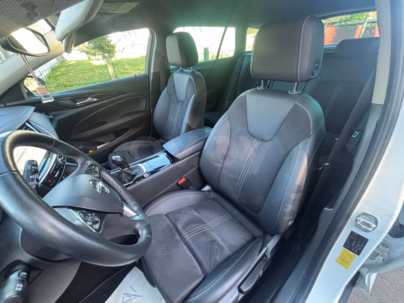 Opel Insignia фото 9