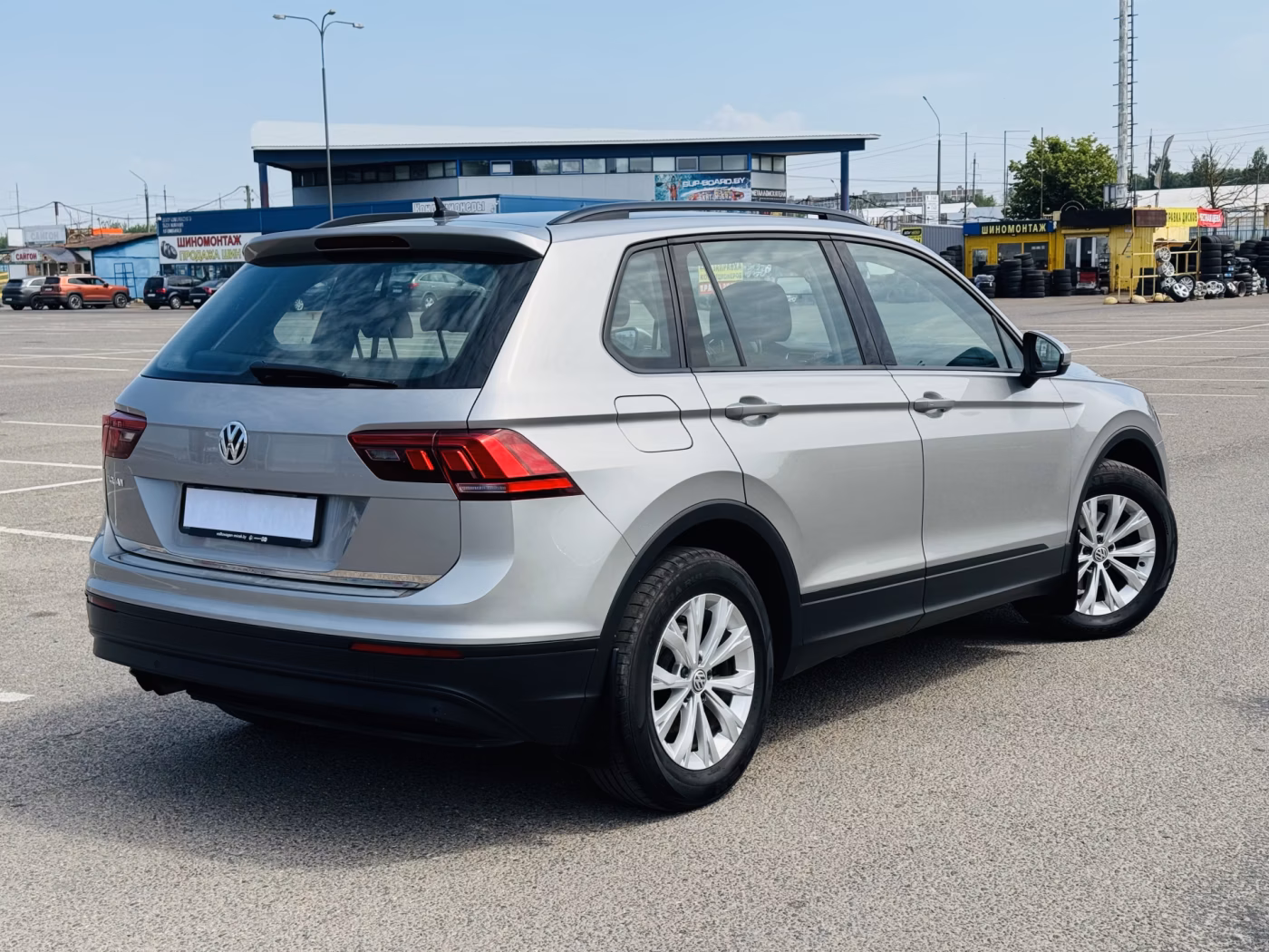 Volkswagen Tiguan фото 2