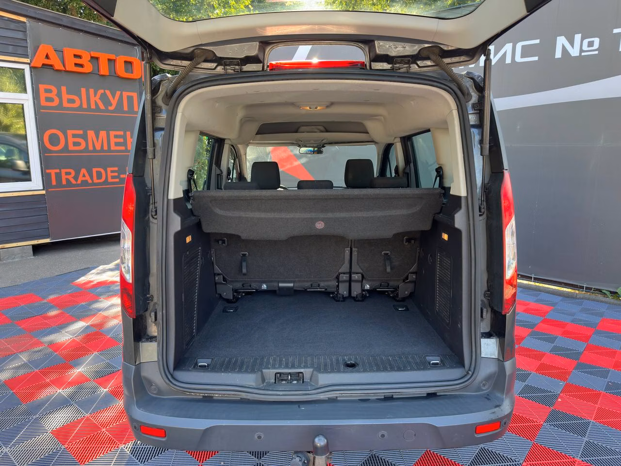 Ford Tourneo Connect фото 5