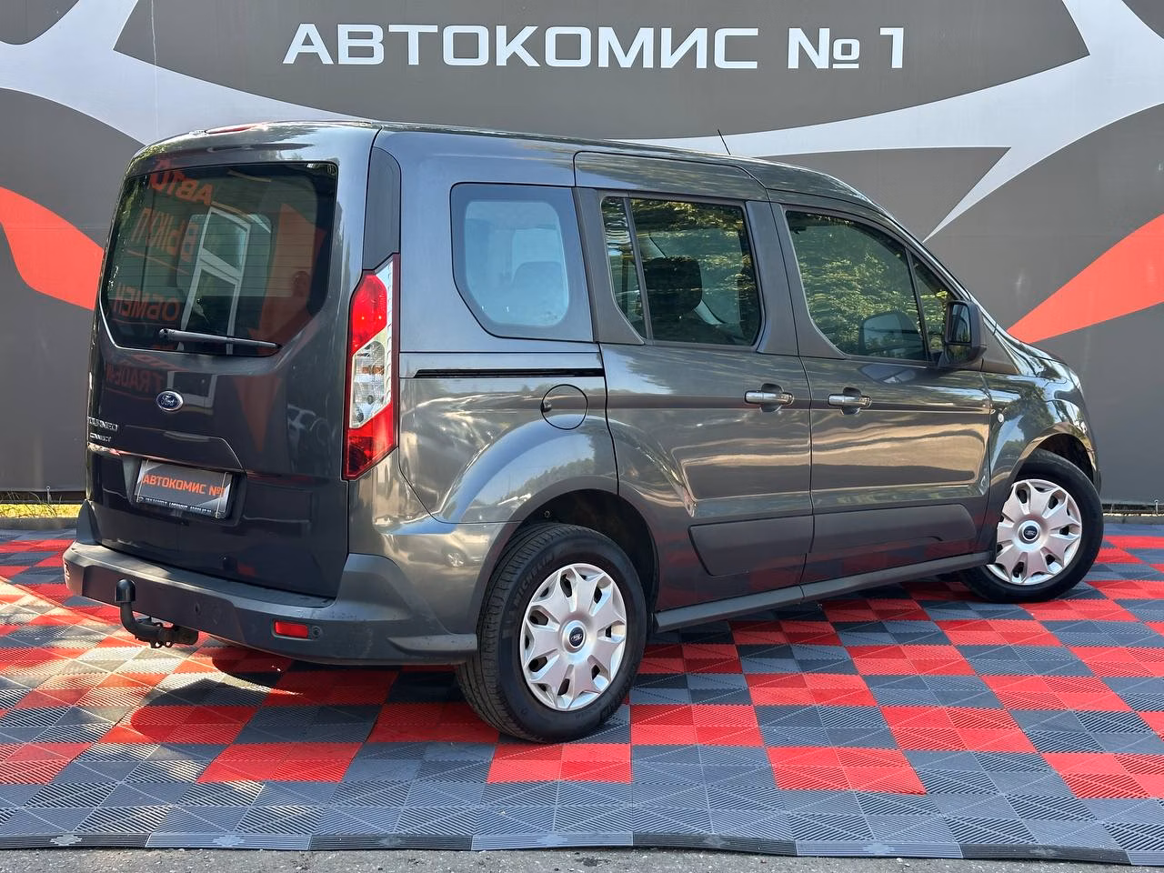 Ford Tourneo Connect фото 4