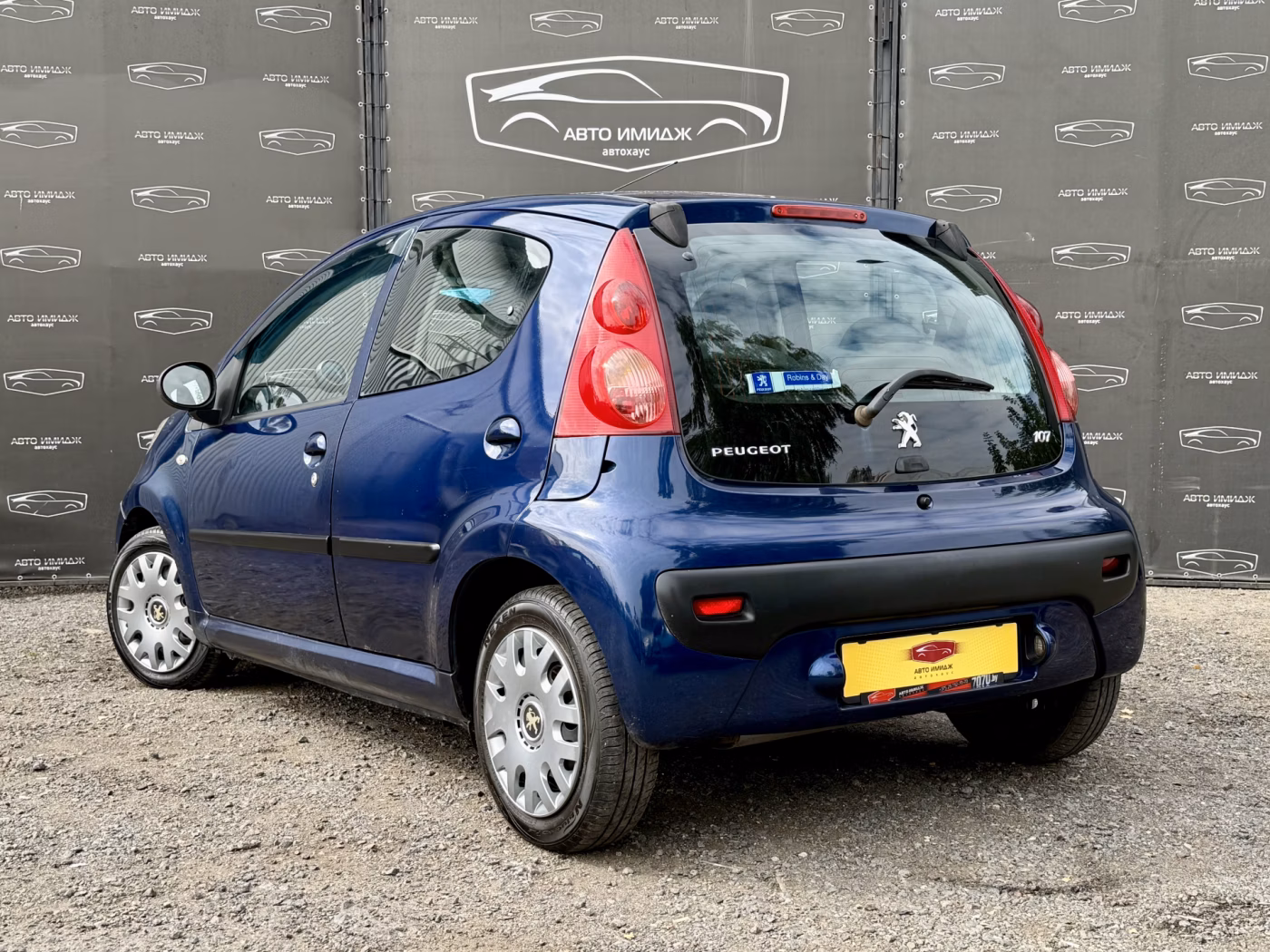 Peugeot 107 фото 2