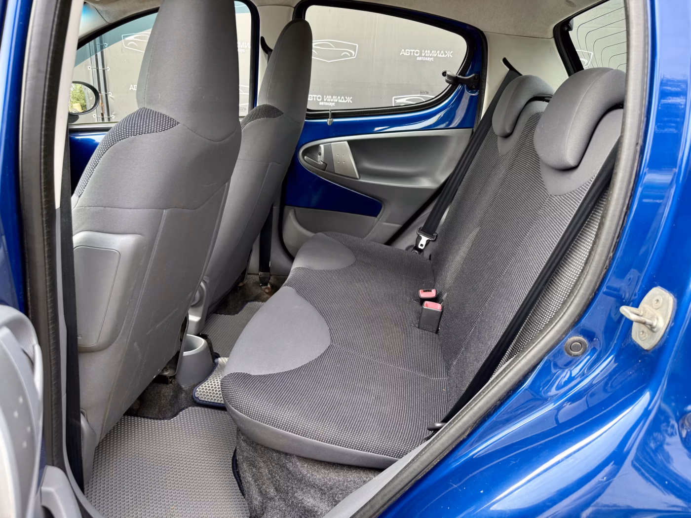 Peugeot 107 фото 19