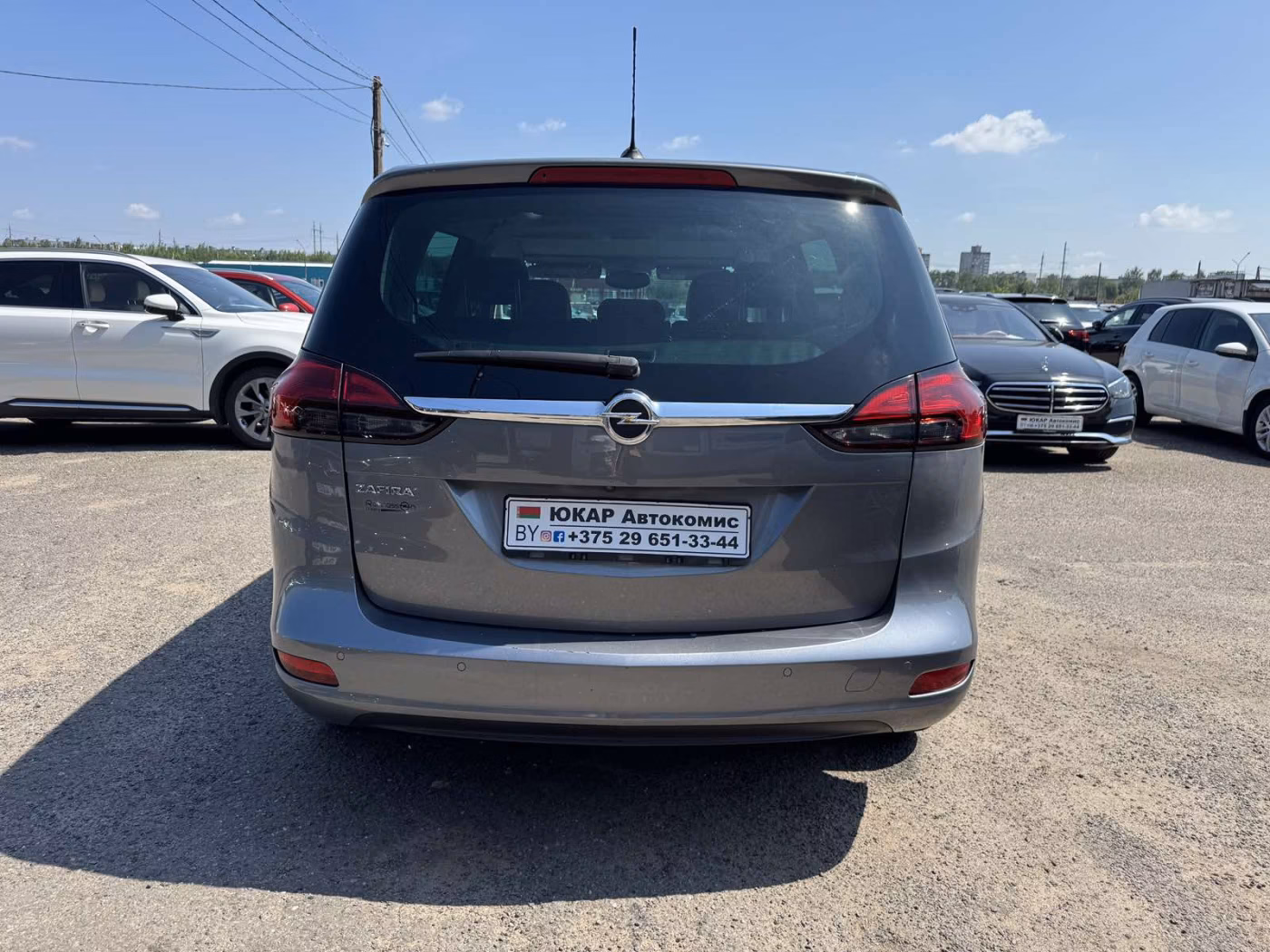 Opel Zafira фото 7