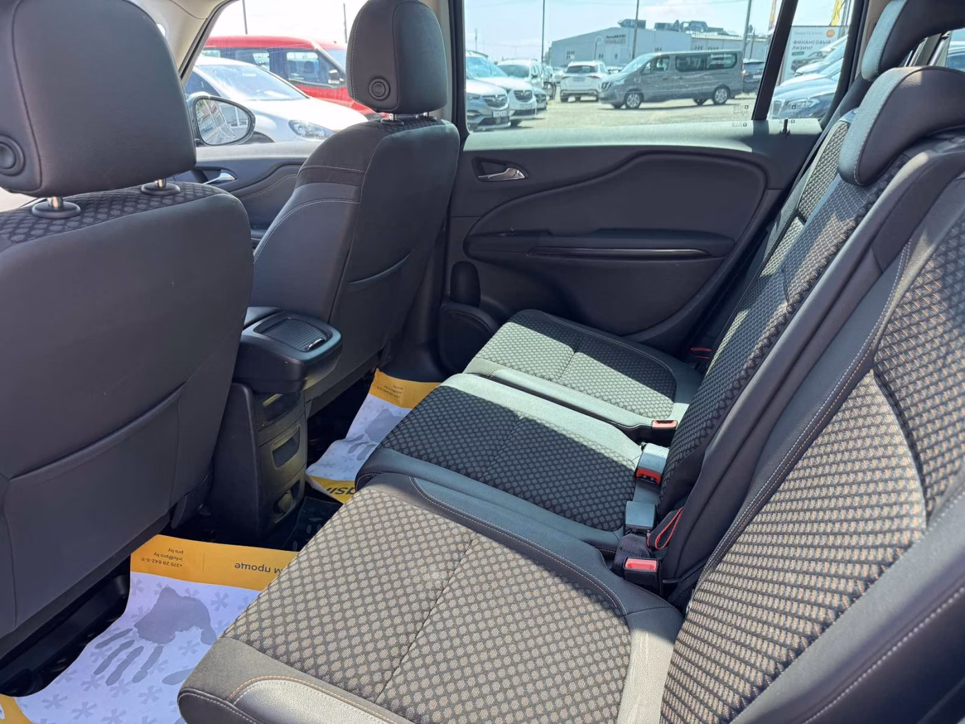 Opel Zafira фото 13