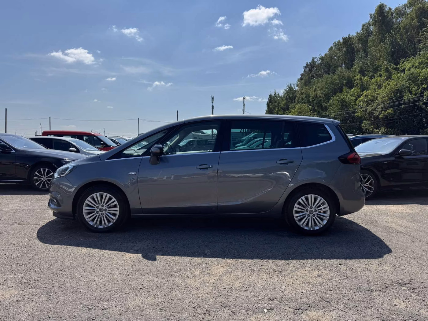 Opel Zafira фото 9
