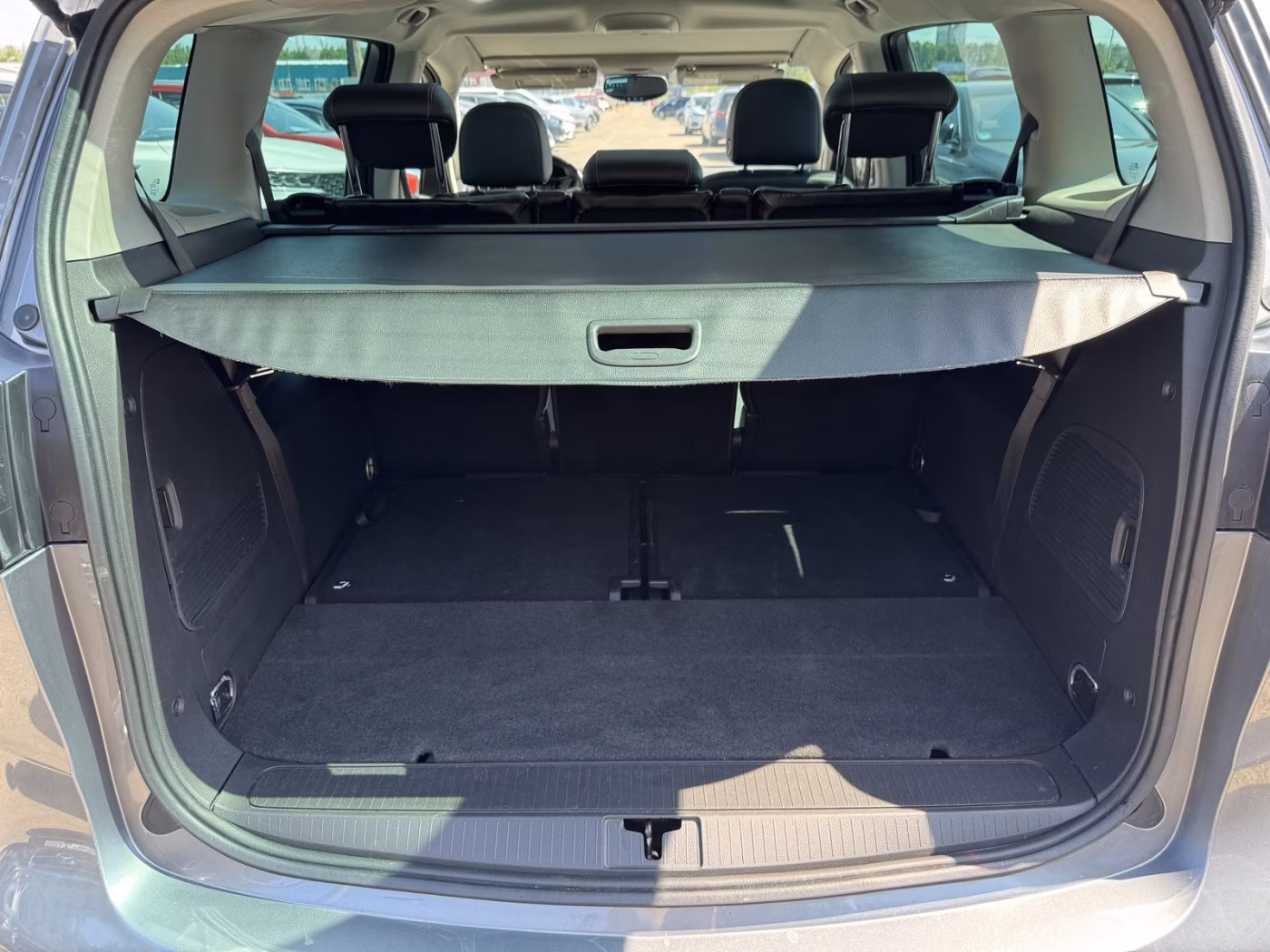 Opel Zafira фото 11