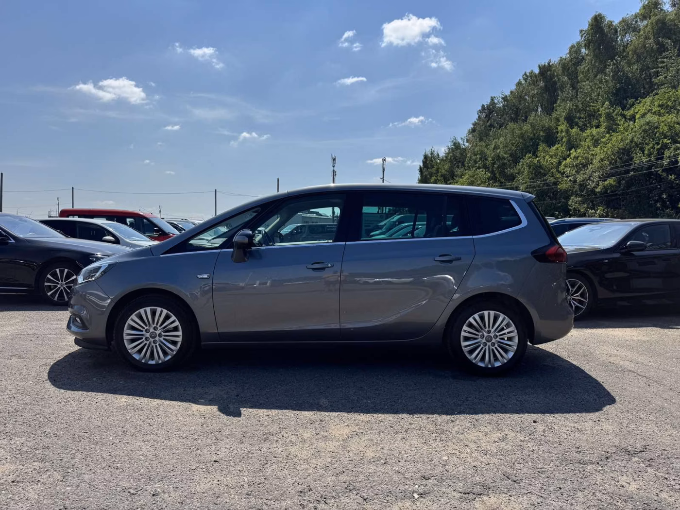 Opel Zafira фото 10