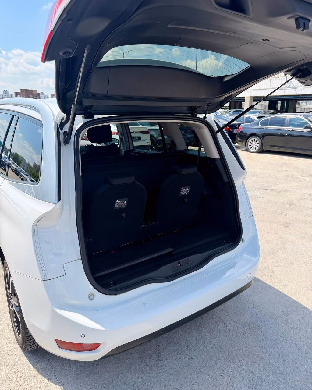 Citroen C4 Grand Spacetourer фото 12
