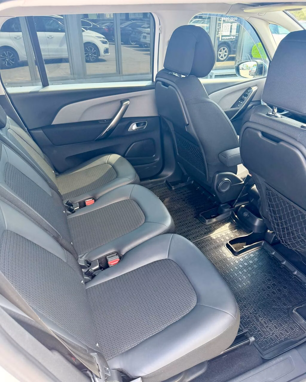 Citroen C4 Grand Spacetourer фото 13
