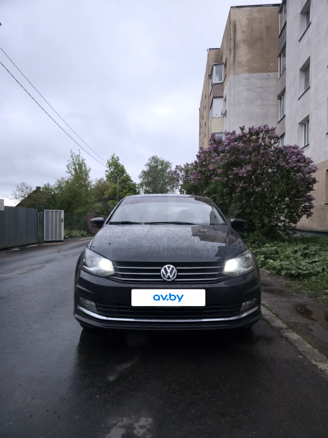 Volkswagen Polo Sedan