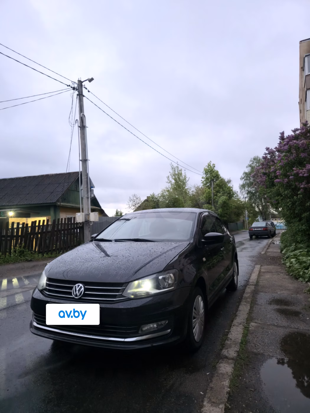 Volkswagen Polo Sedan фото 2