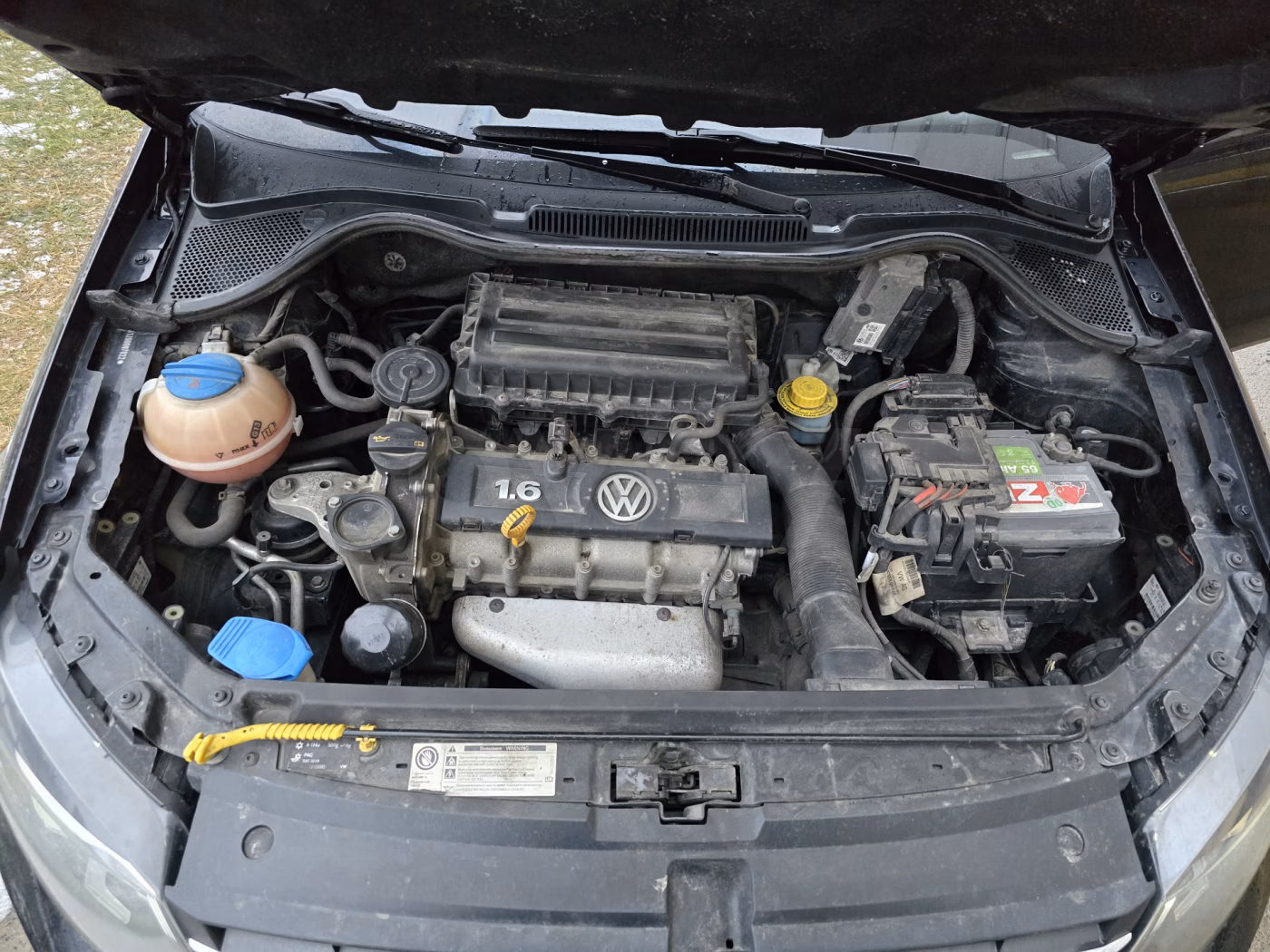 Volkswagen Polo Sedan фото 8
