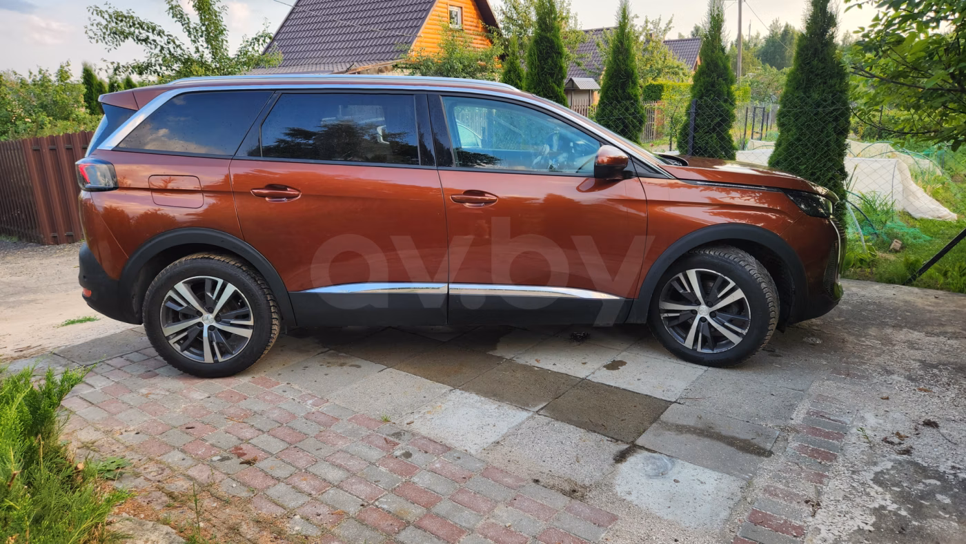 Peugeot 5008 фото 5