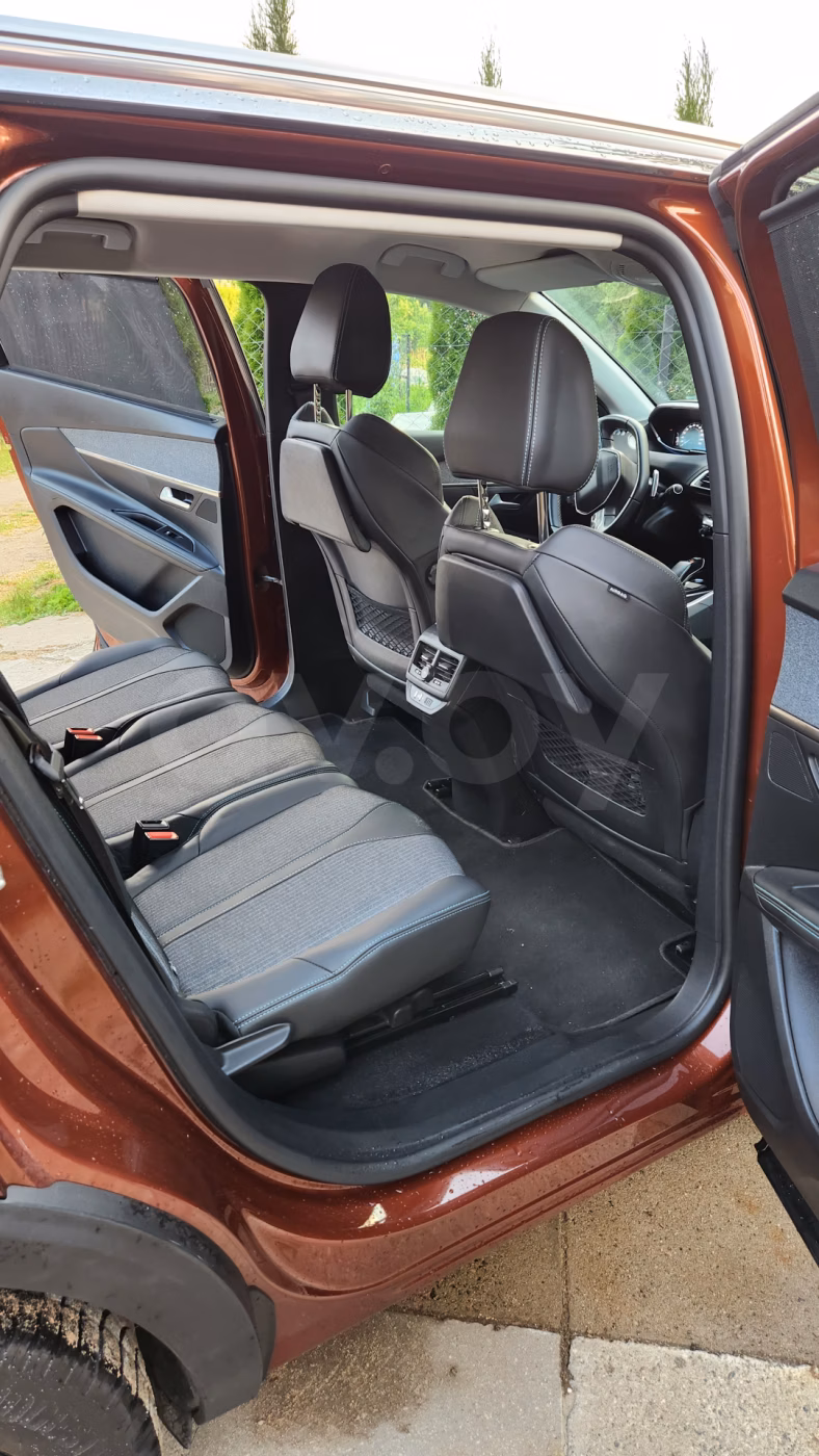 Peugeot 5008 фото 12