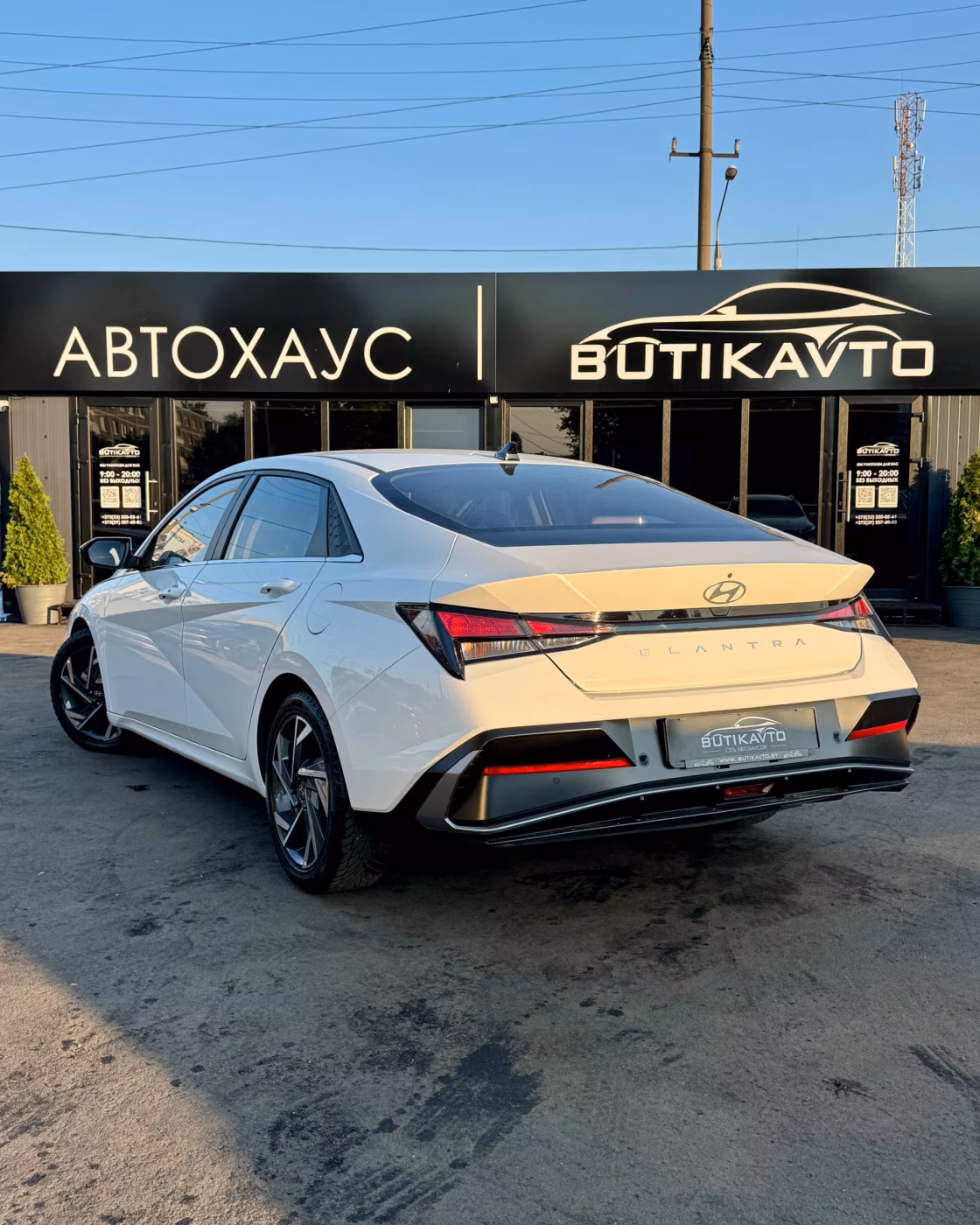 Hyundai Elantra фото 4