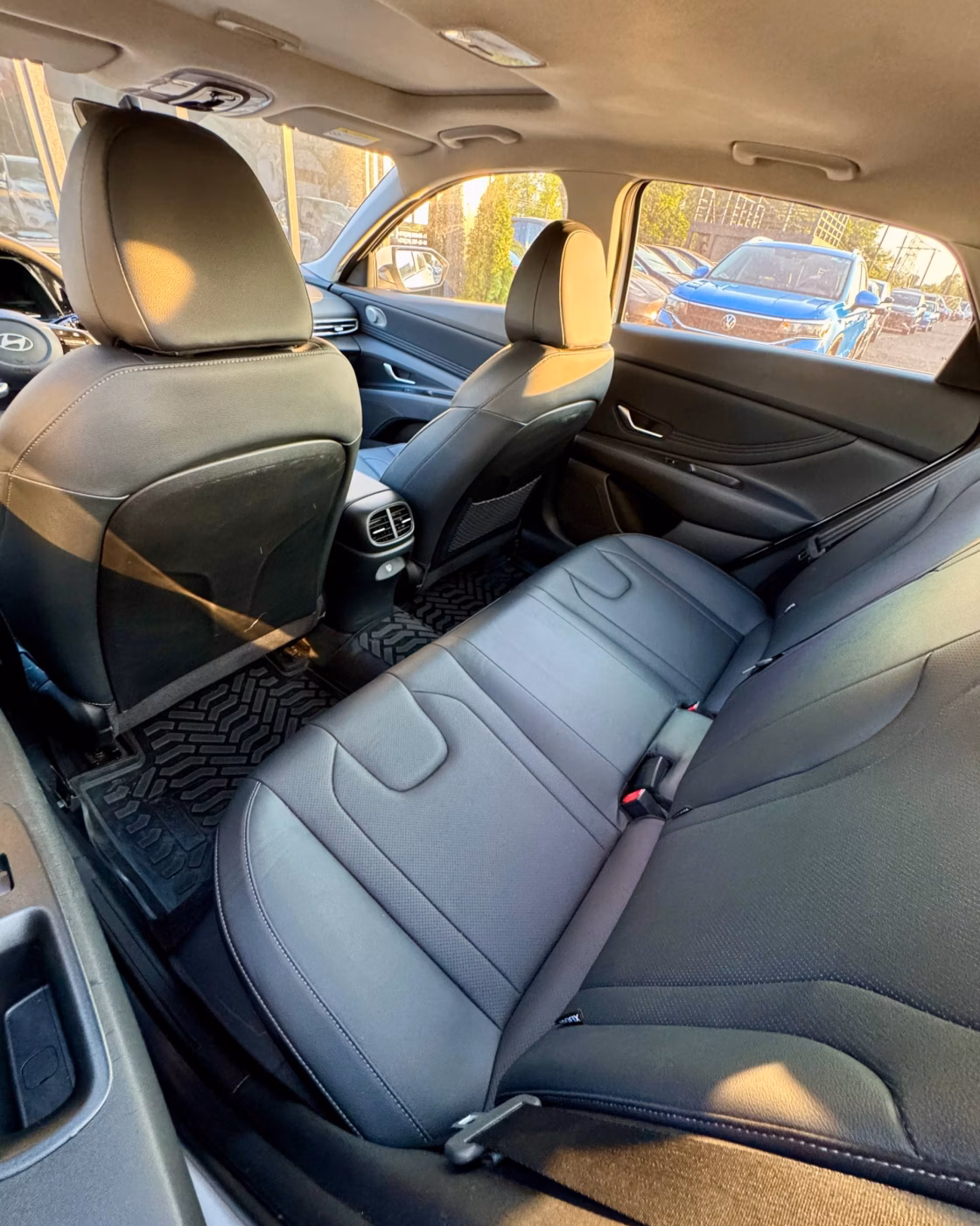 Hyundai Elantra фото 11