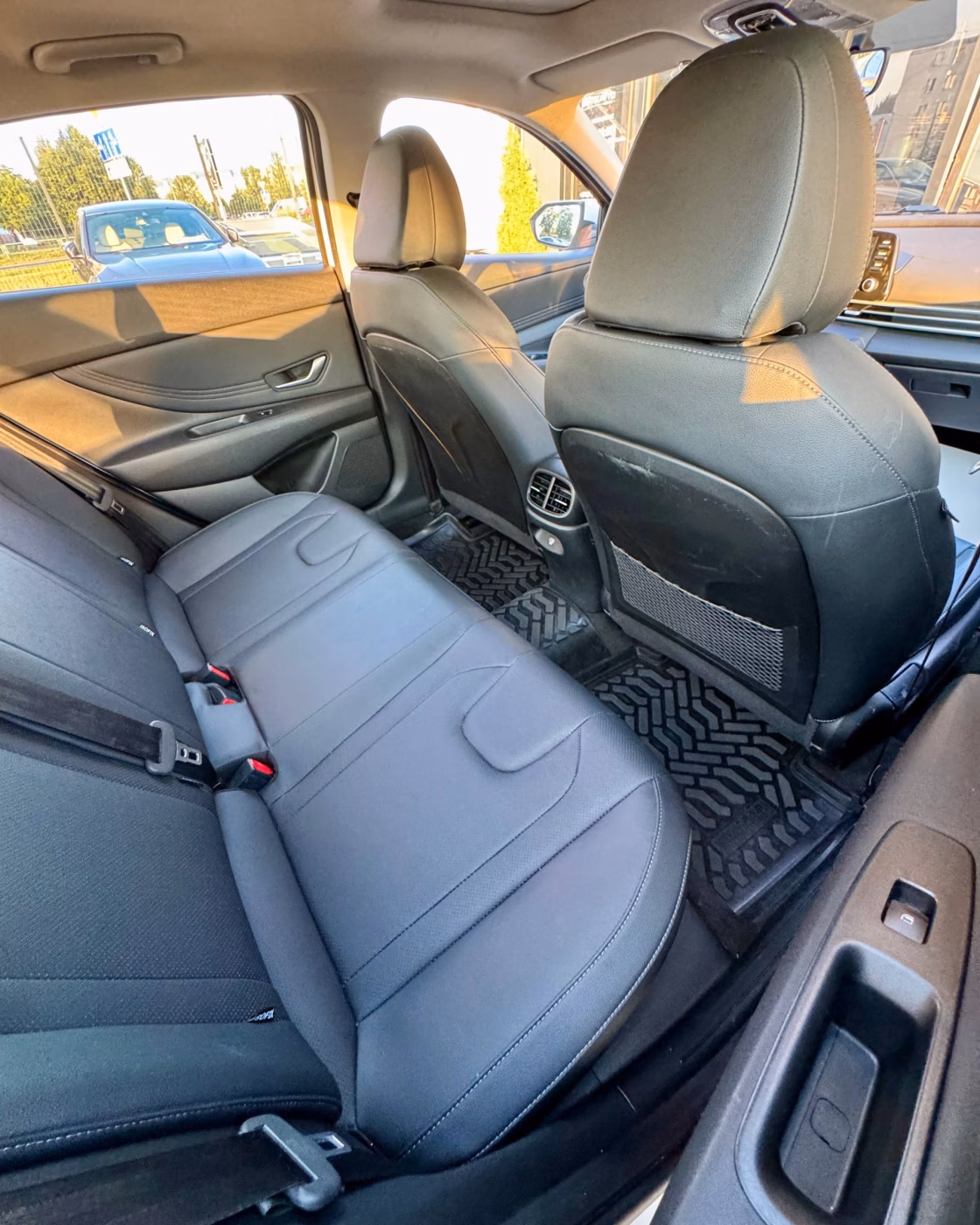 Hyundai Elantra фото 13