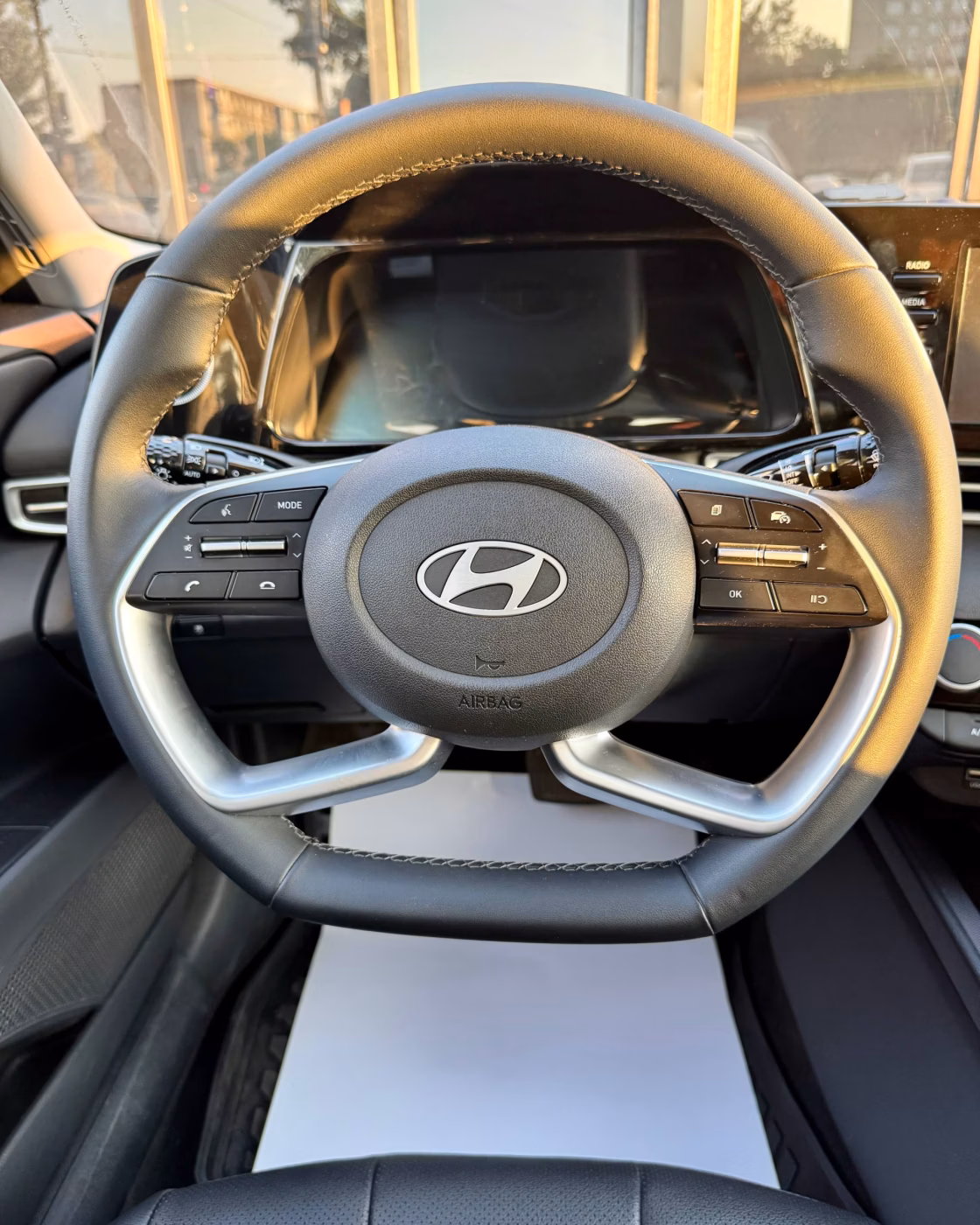 Hyundai Elantra фото 15