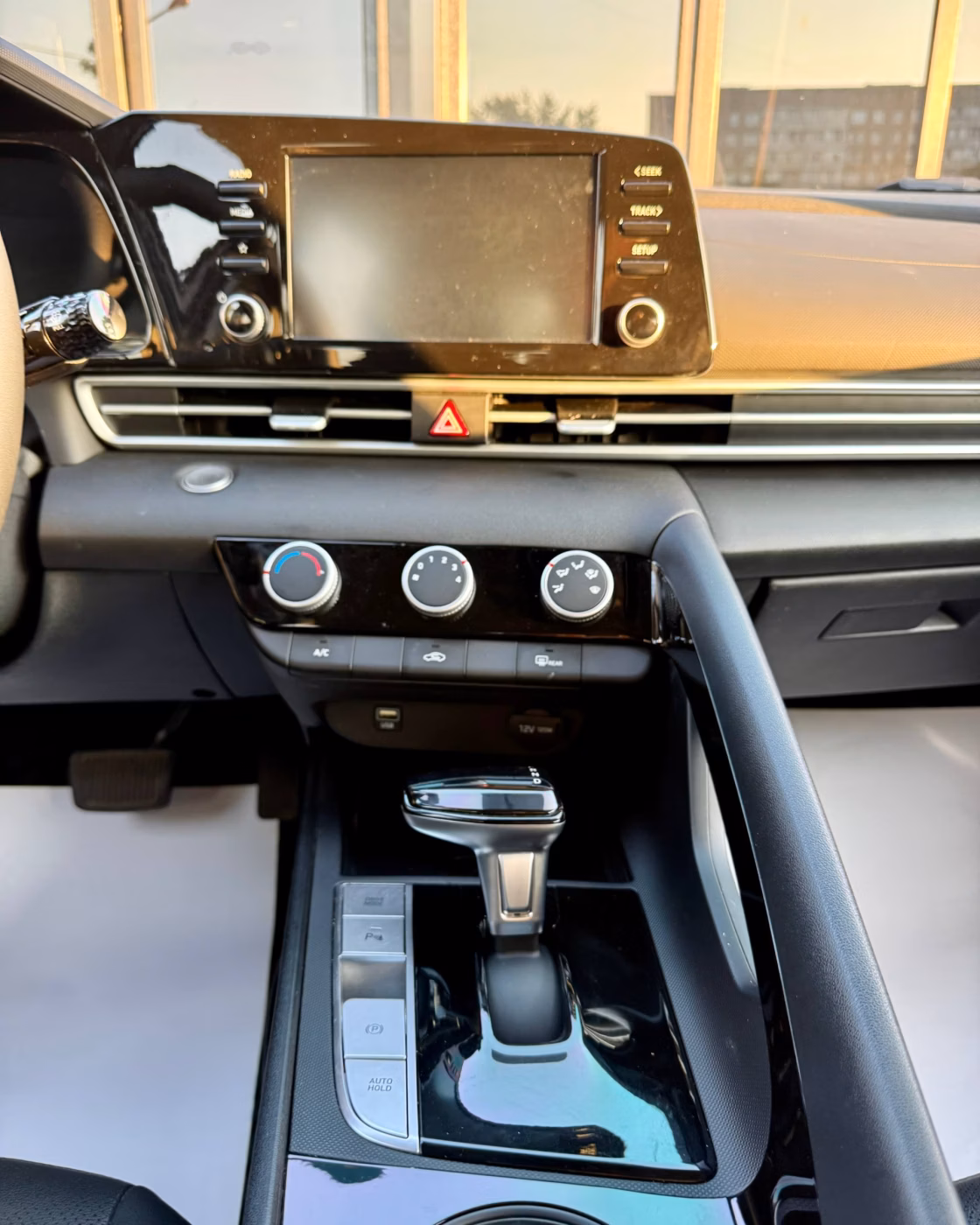 Hyundai Elantra фото 16
