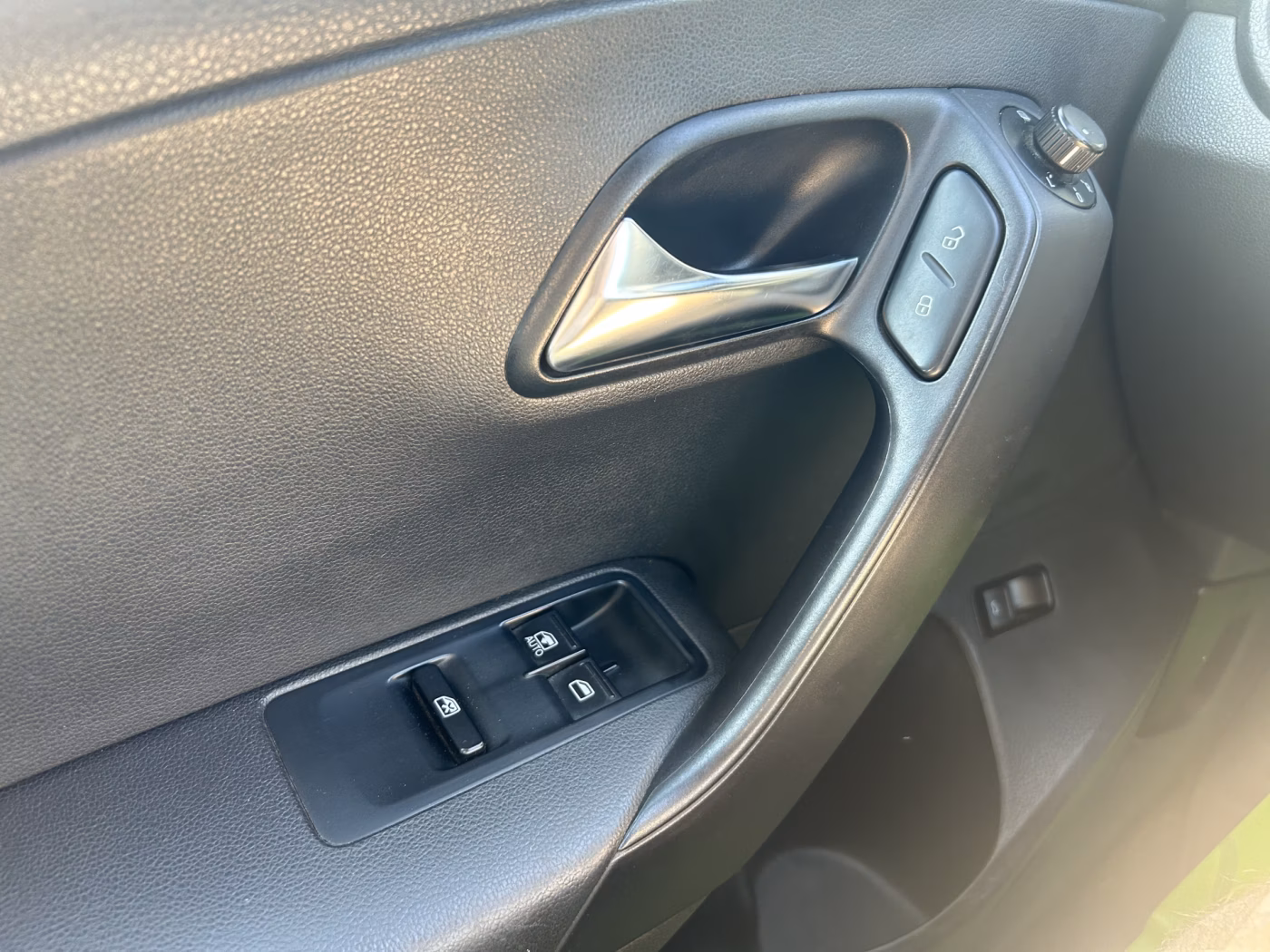 Volkswagen Polo Sedan фото 18