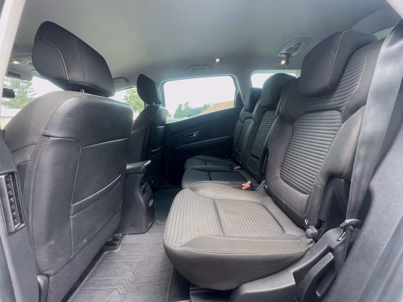 Renault Grand Scenic фото 10