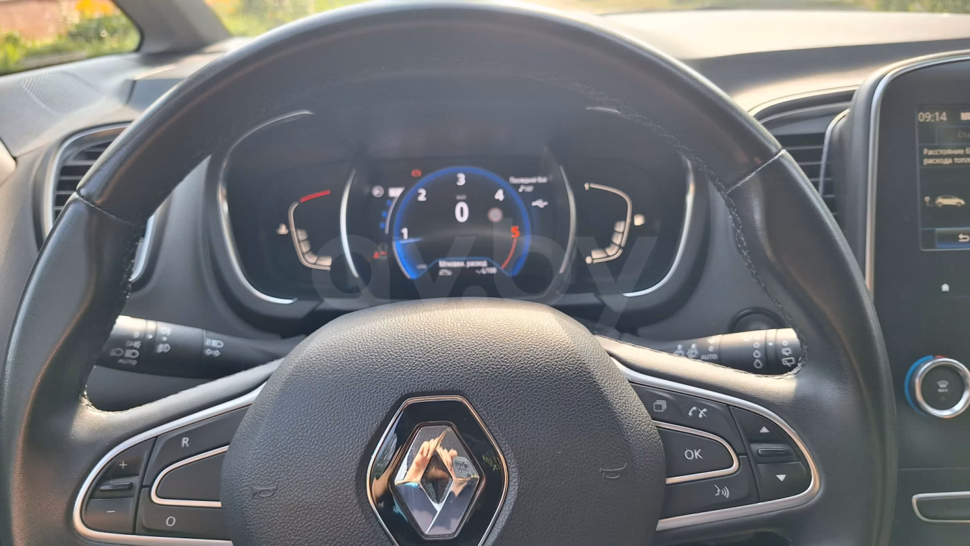 Renault Scenic фото 23