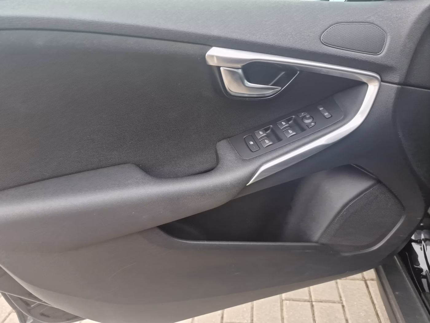Volvo V40 Cross Country фото 25