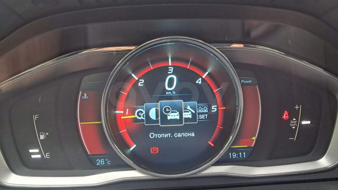 Volvo V70 фото 18