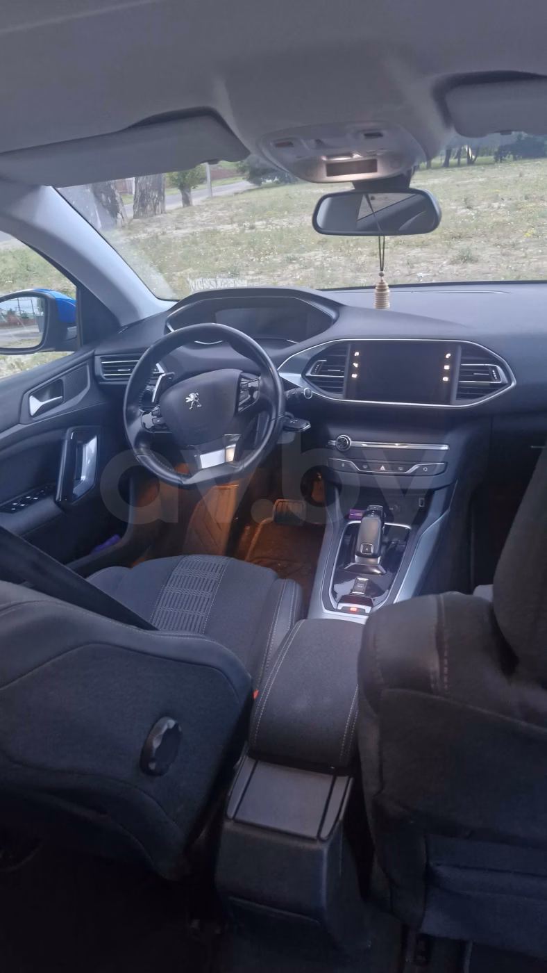 Peugeot 308 фото 11