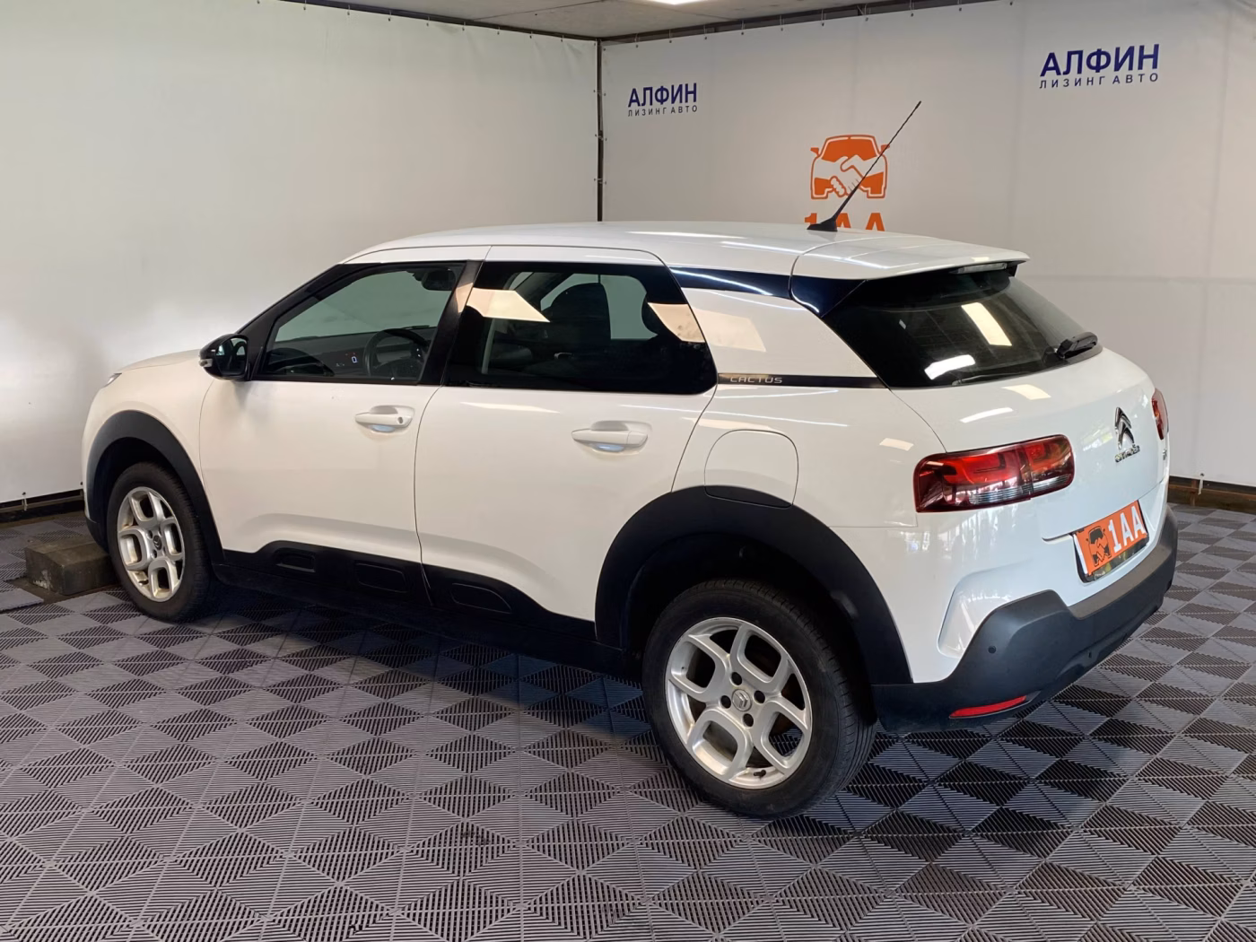 Citroen C4 Cactus фото 9