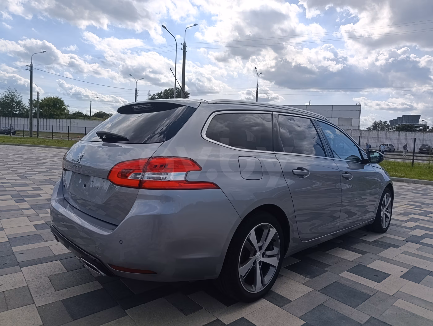 Peugeot 308 фото 3